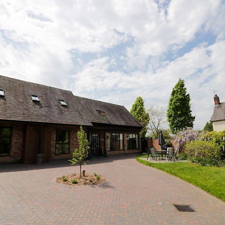 The Stables Villa Stourbridge Bagian luar foto