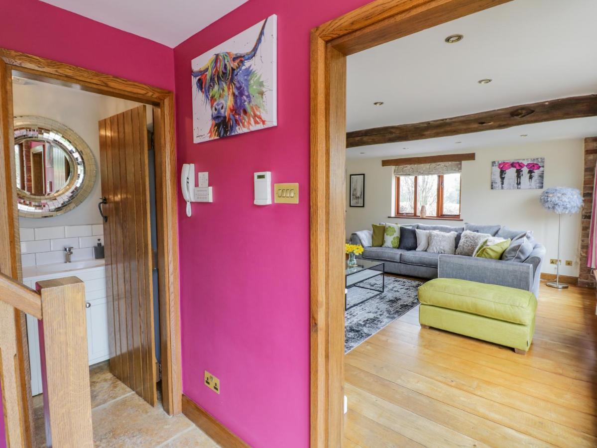 The Stables Villa Stourbridge Bagian luar foto