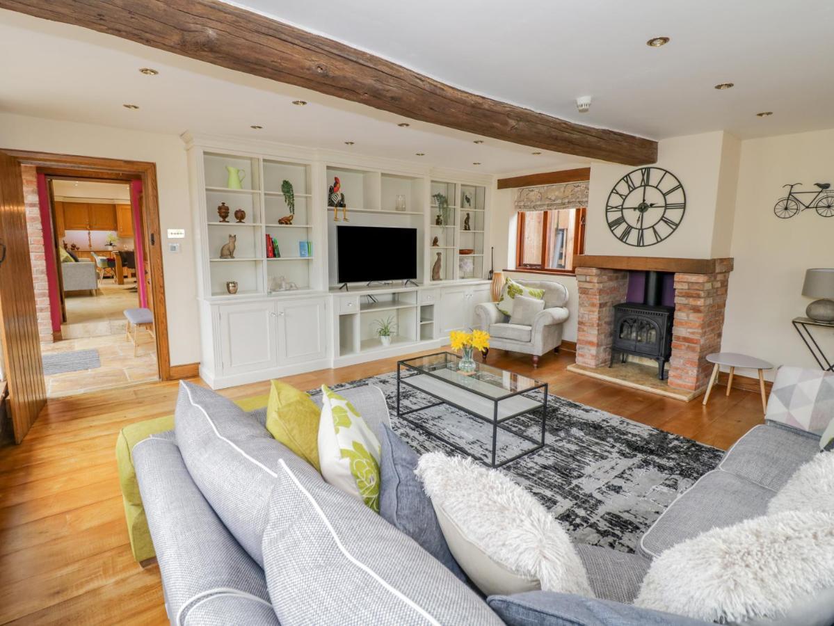 The Stables Villa Stourbridge Bagian luar foto