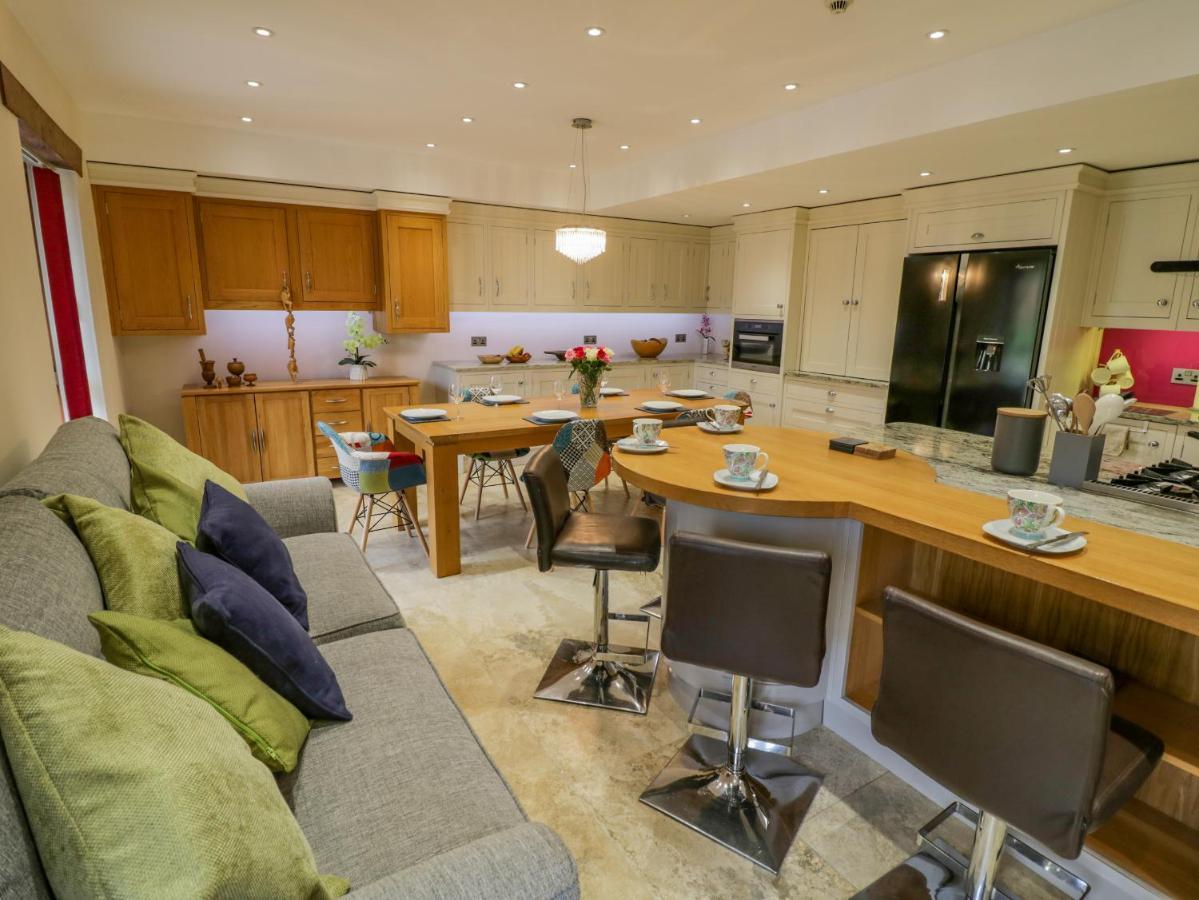 The Stables Villa Stourbridge Bagian luar foto