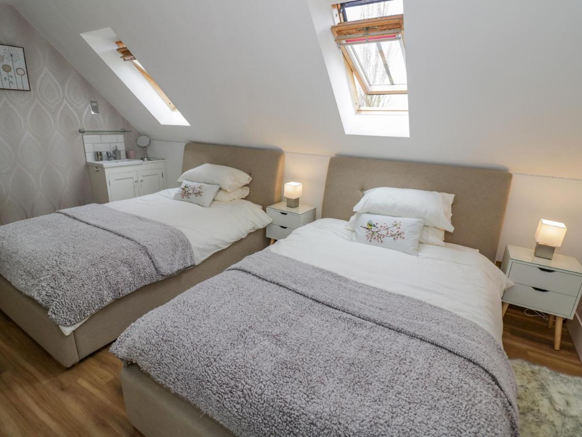 The Stables Villa Stourbridge Bagian luar foto