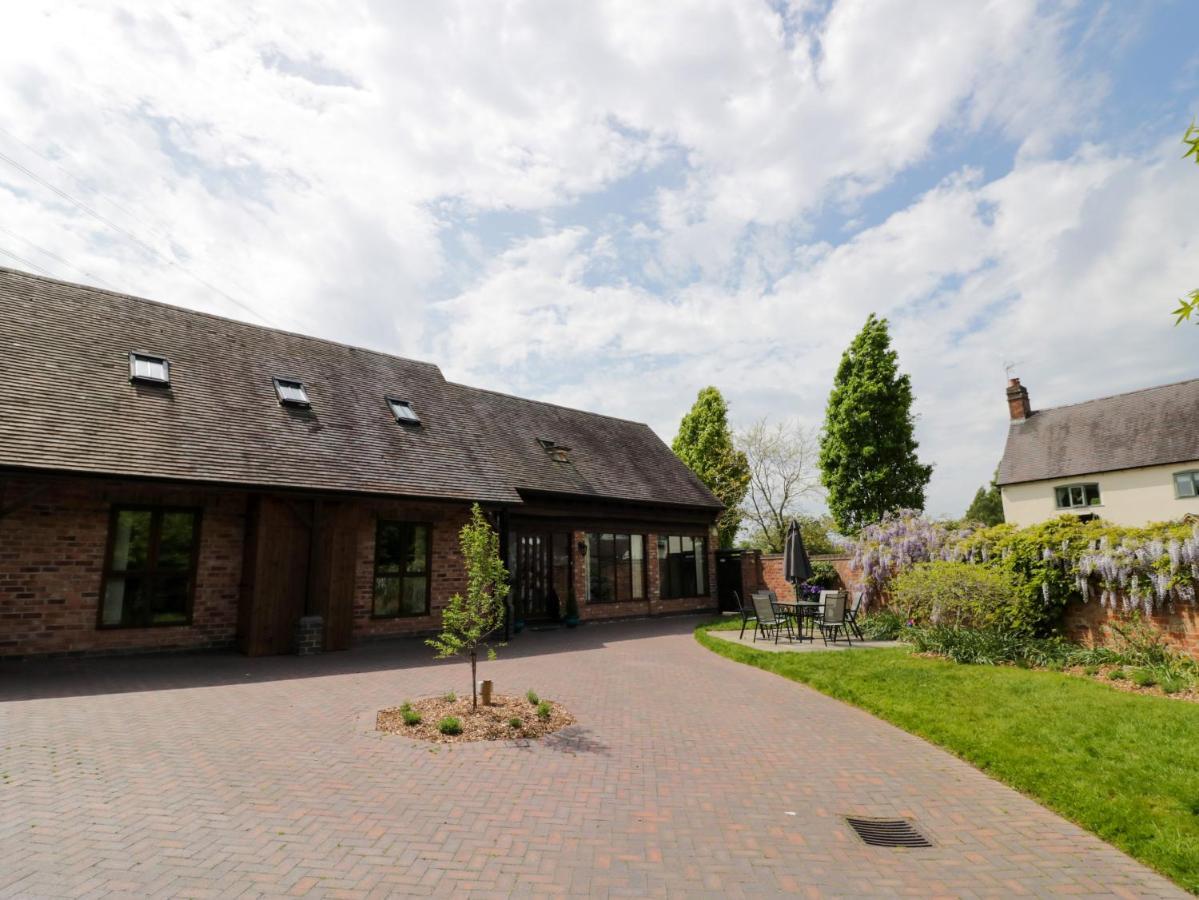The Stables Villa Stourbridge Bagian luar foto